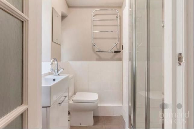 Sheridan Buildings, Martlett Court, WC2B photo 4