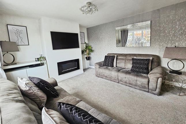 50, Leek Lane, Biddulph Moor photo 4