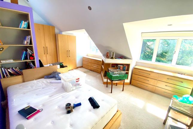 Bed 1 111.Jpg