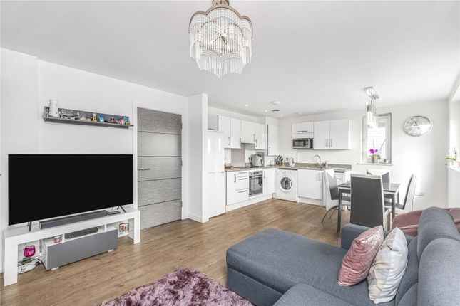 Flat for sale in Victoria Road, Burgess Hill, West Sussex