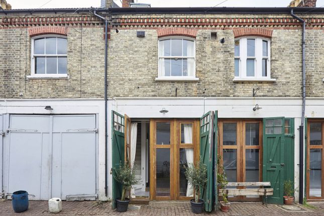 Mews house for sale in Cambridge Grove, Hove, East Sussex