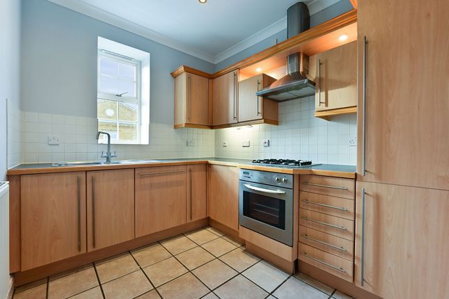 Flat 9, Cranleigh Hall, Surbiton photo 3