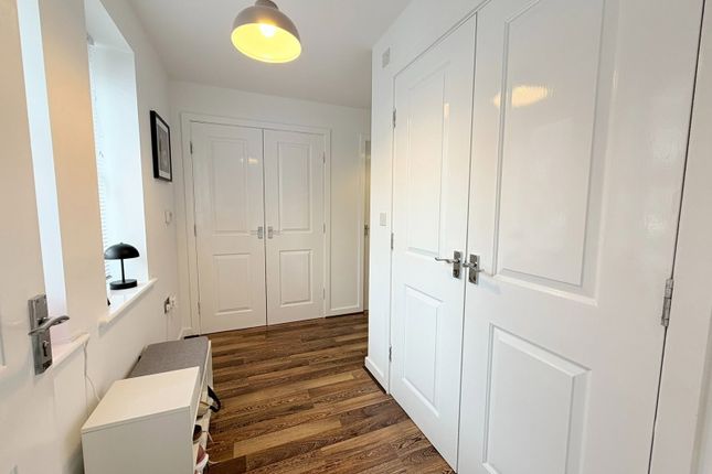 14, Hare Hill Road, Hyde photo 2
