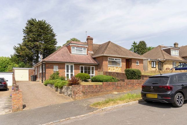 3-bed house on 20, Steyning Close, Kenley, £500,000