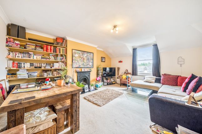 Thumbnail Flat to rent in Crouch Hall Road, London