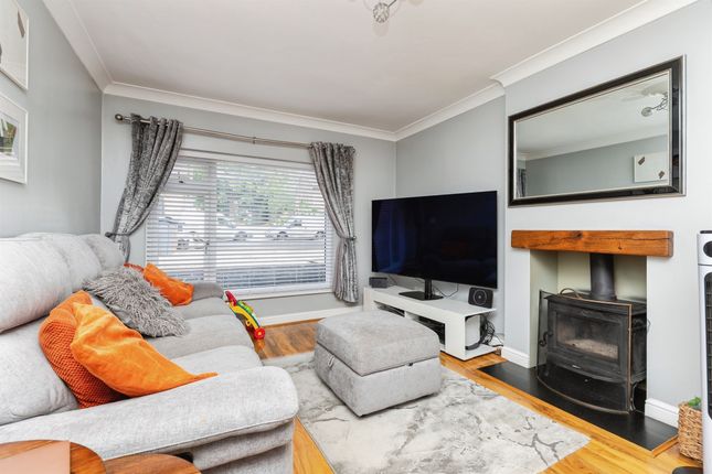 20, Crossgates, Stevenage photo 3