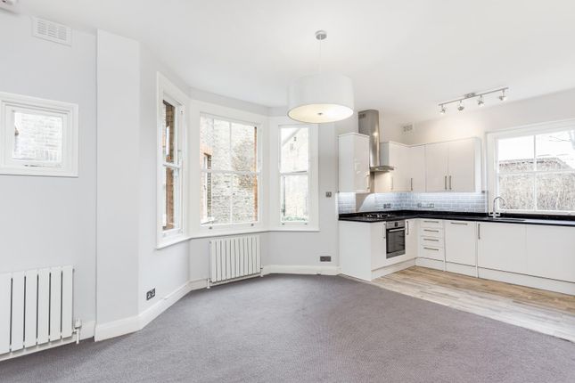 Thumbnail Flat to rent in First Floor Flat, 27 Bromells Road, Clapham, London