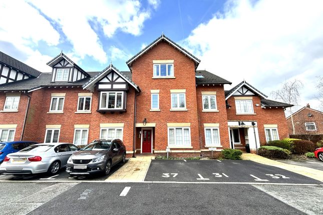 Flat for sale in Orchard Court, Bury