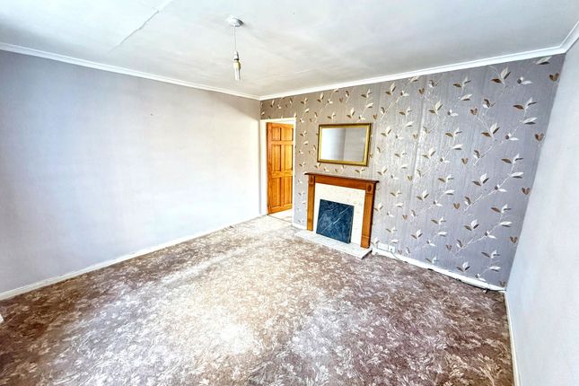 15, Thornhill Gardens, Newcastle upon Tyne photo 2