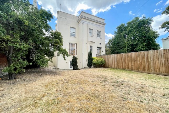 Thumbnail Flat to rent in Clarence Road, Pittville, Cheltenham