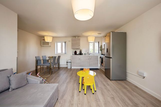 65, Willow Road, Bedfordshire photo 4