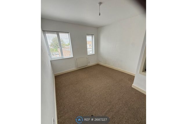 Flat B  A Market Place, Ross On Wye, Herefordshire photo 4