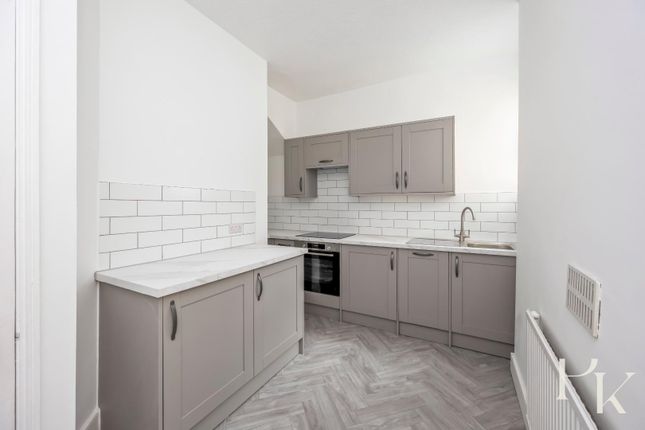 Flat 1, 47, Waterloo Street, Hove photo 3