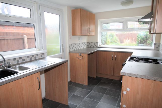 Kitchen (Main)