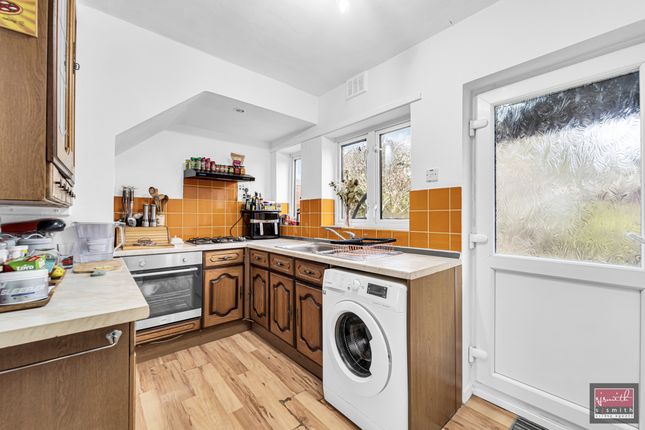 3, Hannibal Road, Staines-upon-Thames photo 4