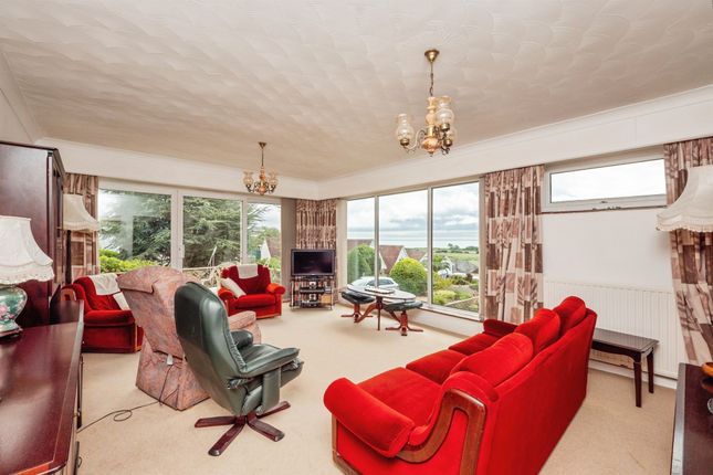 5, Hazeldown Avenue, Weymouth photo 2