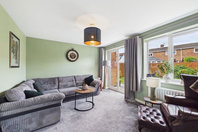 7 Yacley Close, Newton Aycliffe photo 2