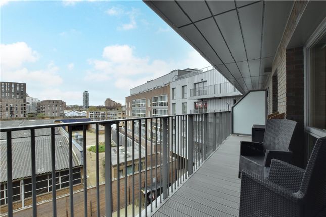 Flat for sale in Bowhouse Court, Cofferdam Way, Deptford, London