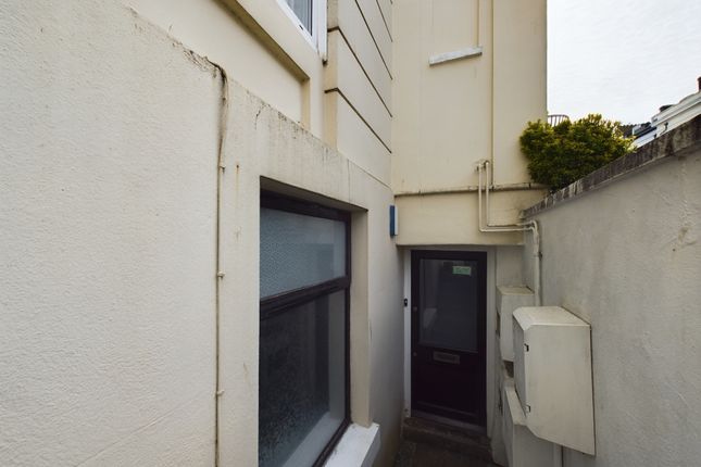 Thumbnail Flat to rent in Citadel Road, Plymouth