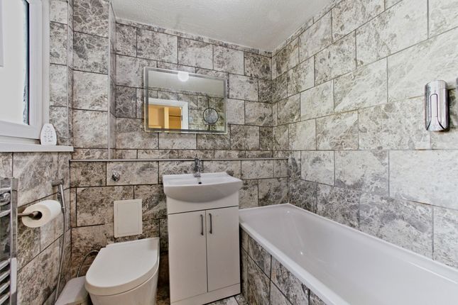 Flat 7, Braidwood House, Chipstead Avenue, Thornton Heath photo 4