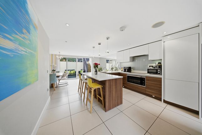 6, Alexis Row, Broxbourne photo 4