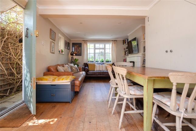 9, Albany Passage, Richmond photo 2