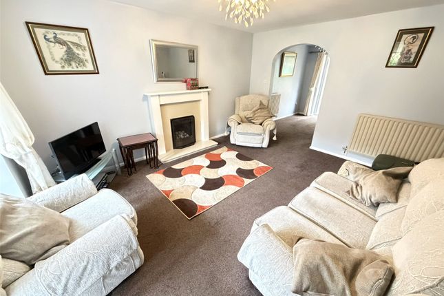 Wentworth Drive, Telford photo 2