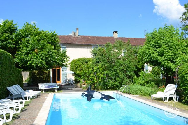 Property for sale in Montignac-Lascaux, Aquitaine, 24290, France