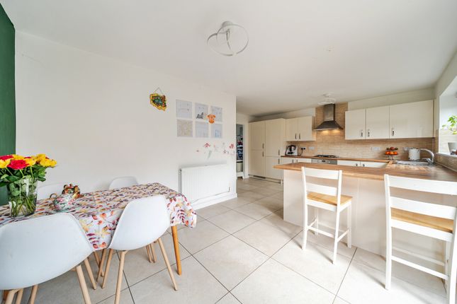 34, Hawser Road, Tewkesbury photo 2