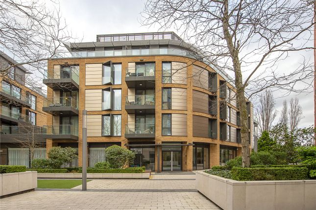 Thumbnail Flat for sale in Plaza Gardens, London