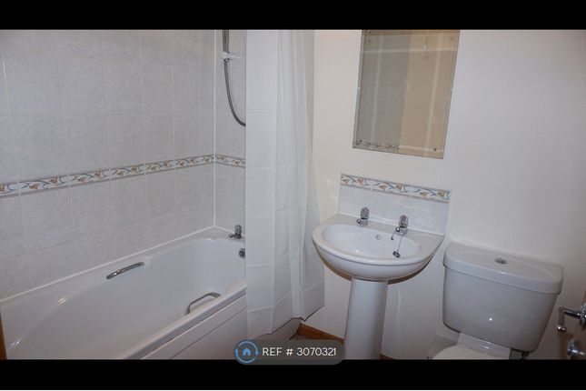 Flat, Culver Court Exeter Road, Crediton photo 5