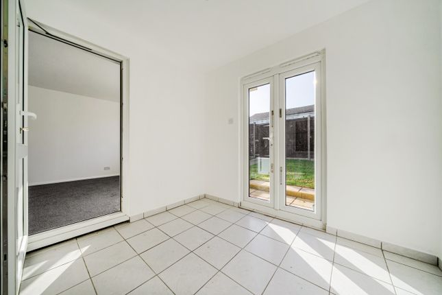 10, Aspen Close, Swanley photo 4