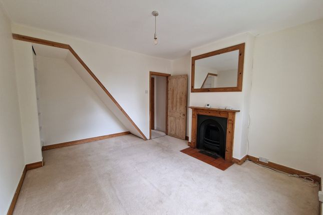 3, Eastwood Cottages, Sittingbourne photo 2