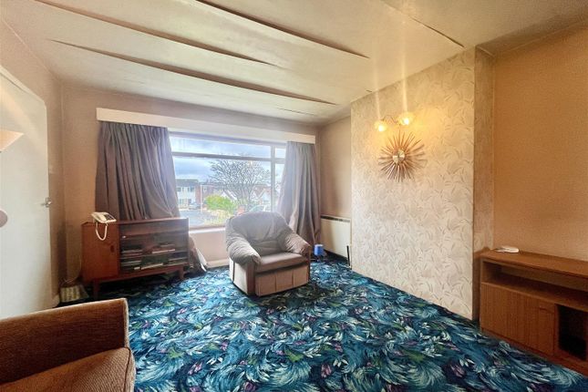 8, Gainford Drive, Leeds photo 3