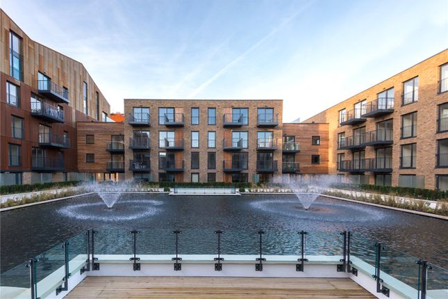 Flat for sale in Whiting Way, Surrey Quays