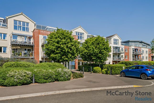 Ellisfields Court
