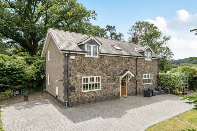 Bramble Cottage,, Bwlch-y-Cibau, Powys photo 2