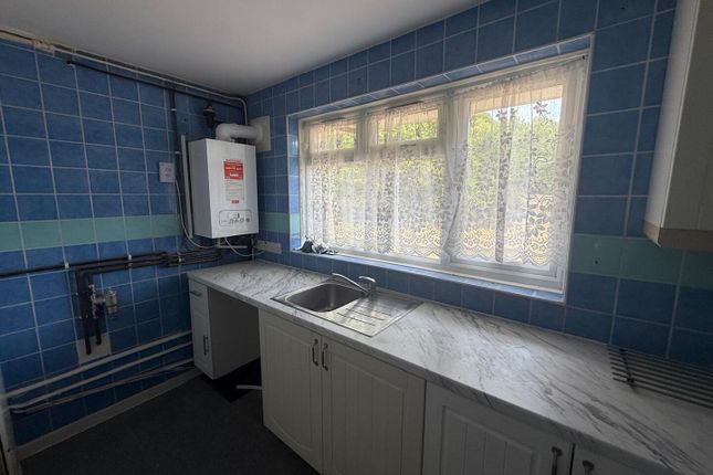 Flat 14, The Haven, Green Road, London photo 5