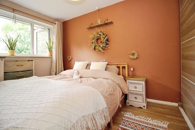 11, Armley Ridge Road, West Yorkshire photo 4
