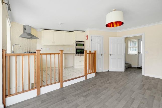 36, Clegg Square, Milton Keynes photo 4