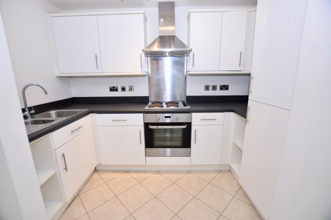 Flat for sale in Monticello Way, Bannerbrook Park, Coventry