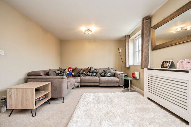 4, Woodpecker Gardens, Bedford photo 3