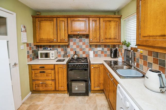28, Shrewsbury Way, Chester photo 2