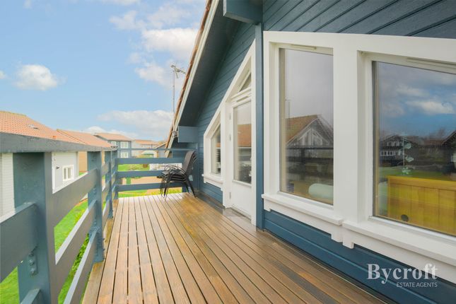 15, Fairway Lakes, Great Yarmouth photo 4