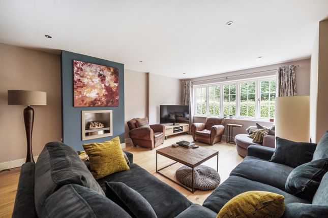 End terrace house for sale in Watermeadow, Chesham