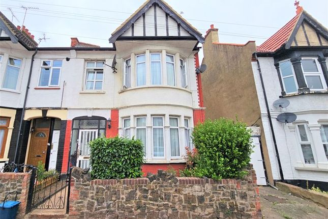 End terrace house for sale in Beedell Avenue, Westcliff-On-Sea