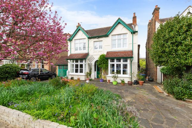 Thumbnail Detached house for sale in Crescent Road, Sidcup