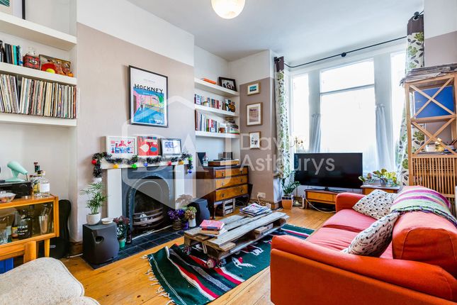 Flat to rent in Raleigh Road, Crouch End, London
