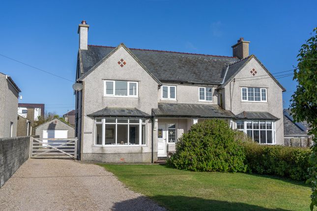 4-bed house on Hazelhurst, Pwllheli, £425,000