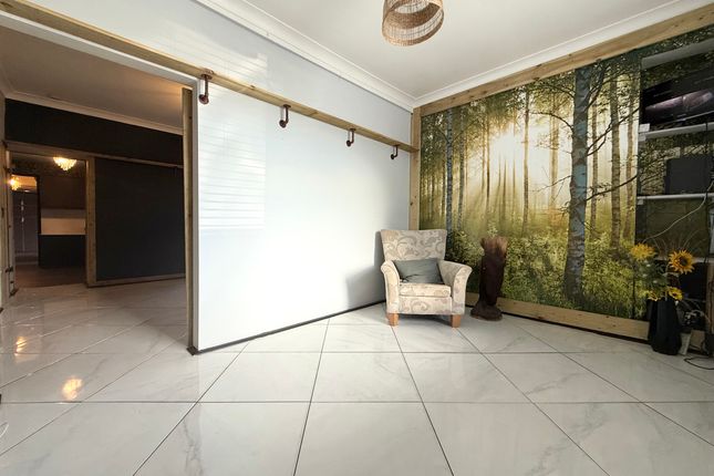7 Oakland Street, Mountain Ash photo 3